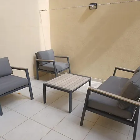 2bed With Backyard