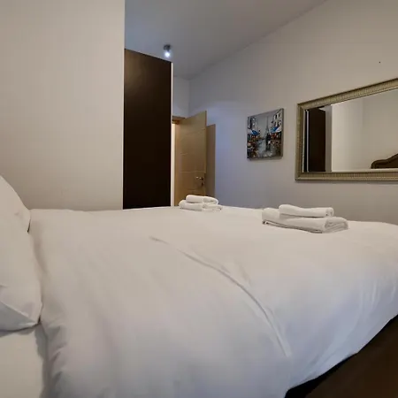 2bed With Backyard Sliema