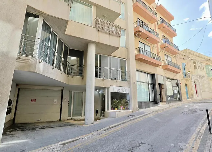 2bed With Backyard *